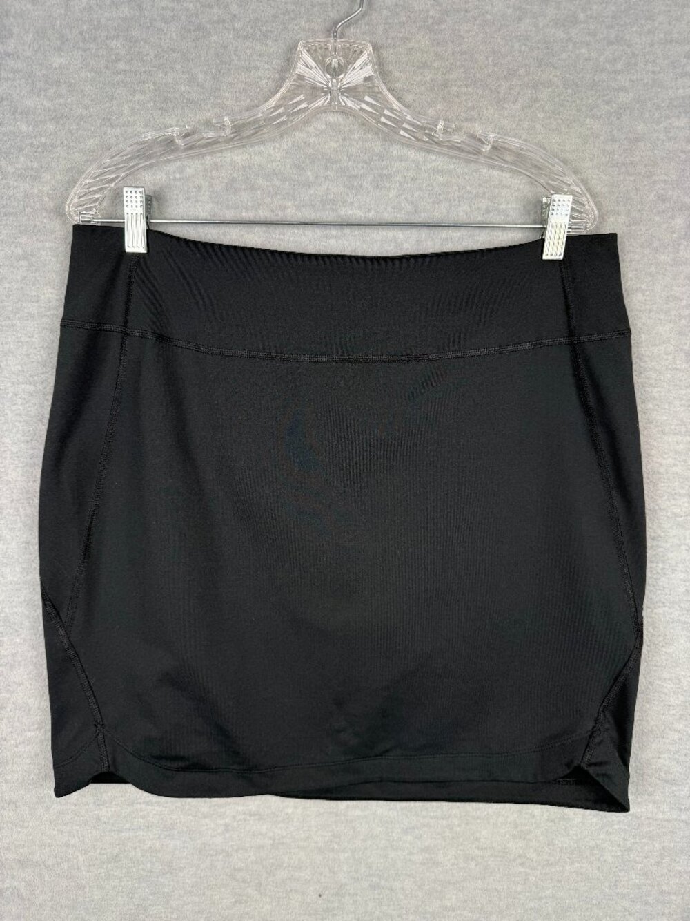 Columbia Women's L Black Pull On Skort Back Waist Pocket Stretch Golf Tennis